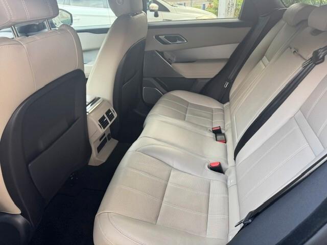 Land Rover Range Velar 2.0D I4 180 CV R-Dynamic