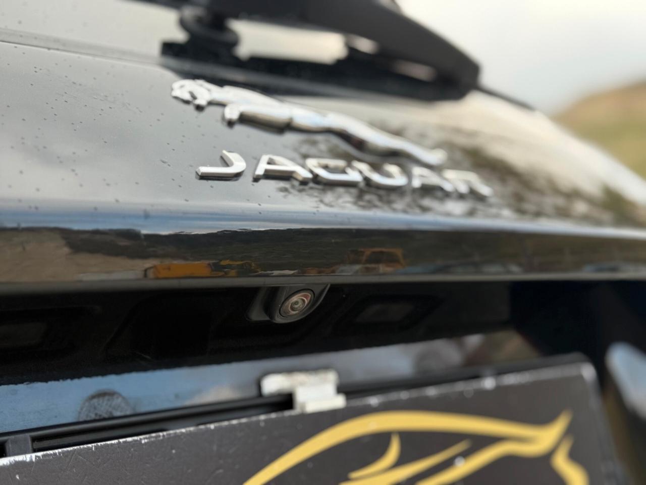 Jaguar E-Pace 2.0D 180 CV AWD R-Dynamic