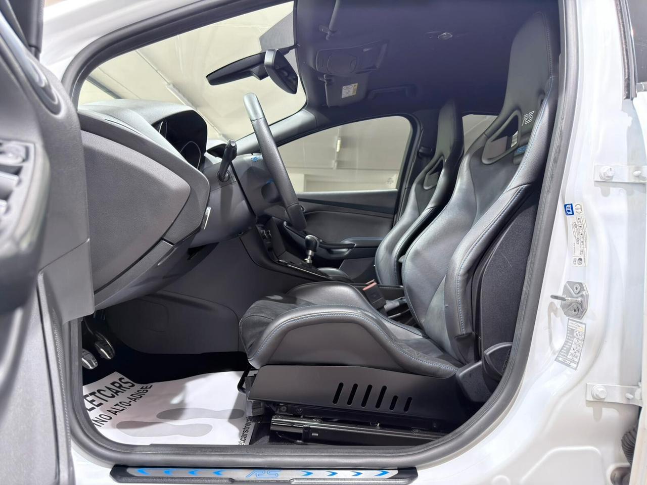 FORD FOCUS RS 2.3 350cv PERFORMANCE RECARO/REMUS