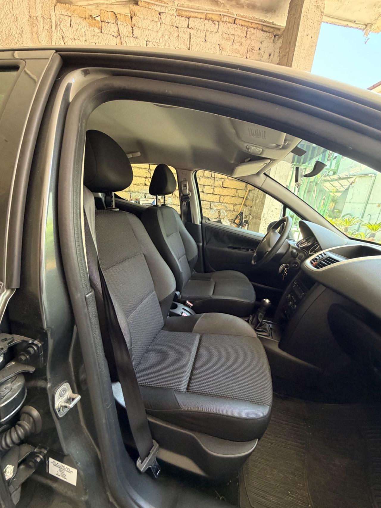 Peugeot 207 1.4 8V 75CV 5p. Energie Sport ECO GPL
