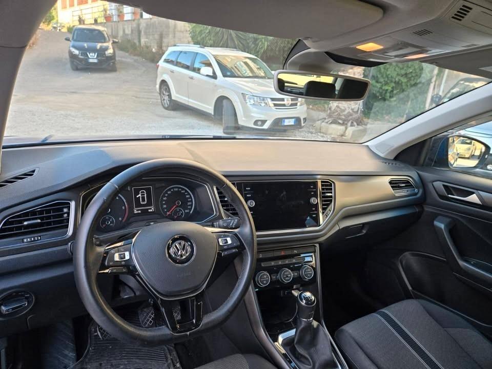 Volkswagen T-Roc 1.6 TDI SCR Business BlueMotion Technology