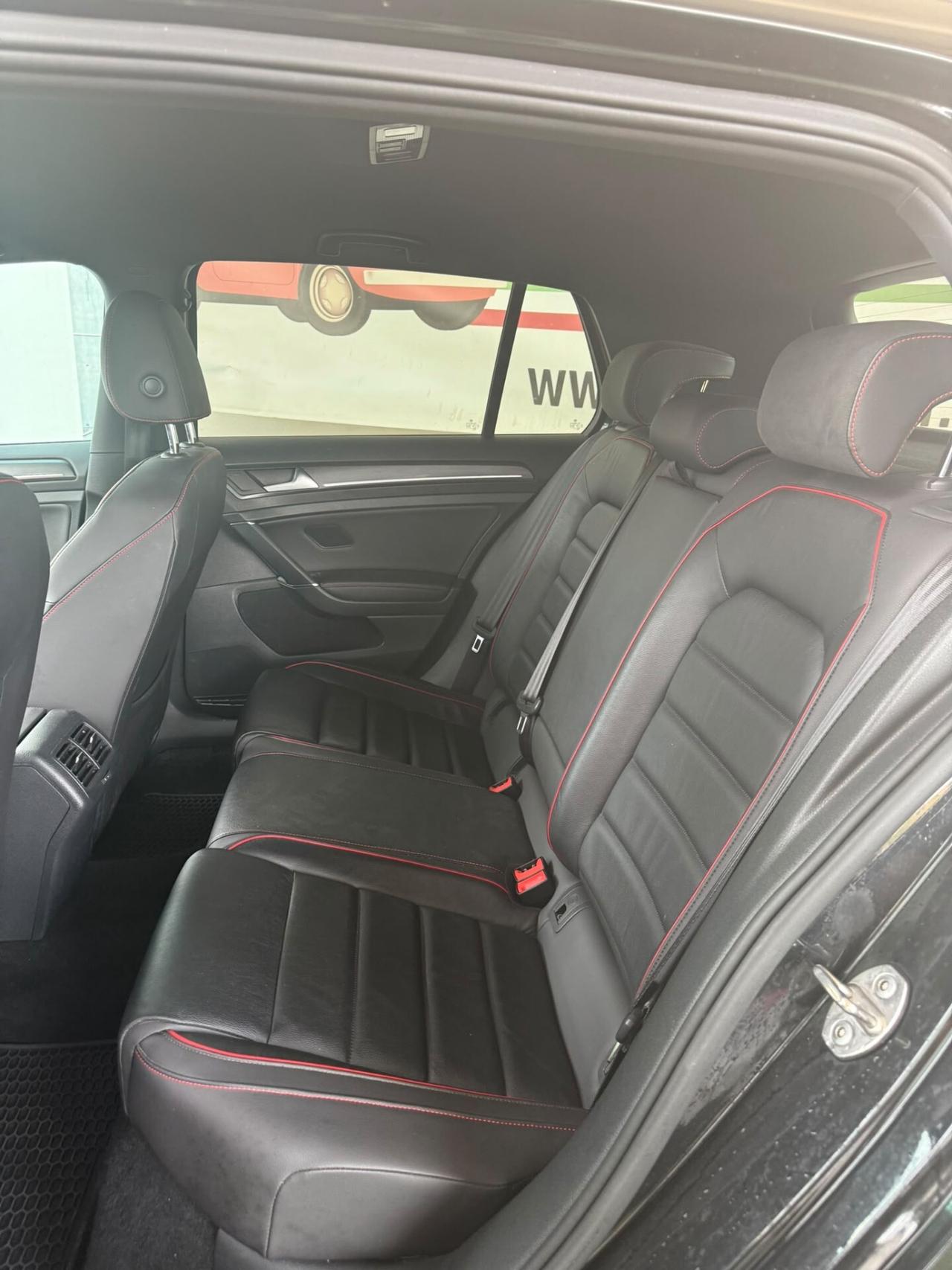 Volkswagen Golf GTI 2.0 TSI TCR DSG 5p. BlueMotion Technology
