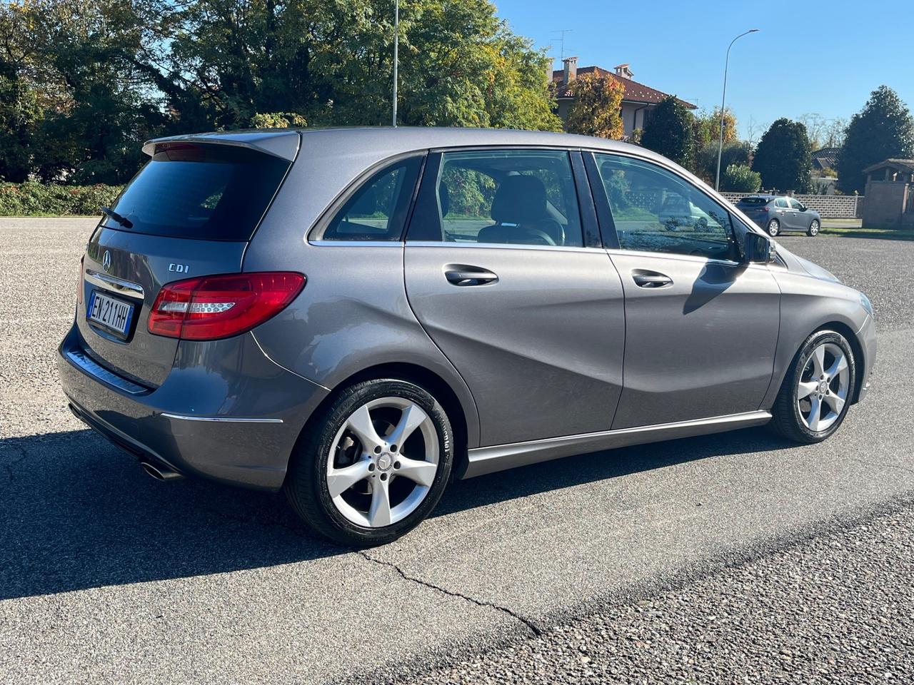 Mercedes-benz B 180 CDI — PREMIUM — 2012