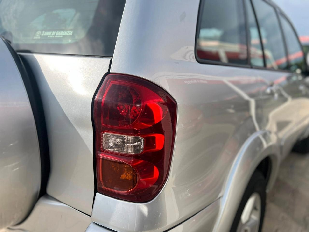 Toyota RAV 4 RAV4 2.0 Tdi D-4D cat 5 porte Sol