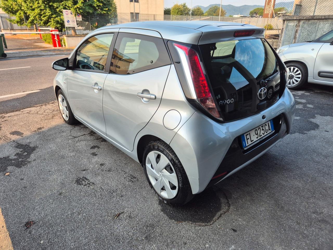 Toyota Aygo 1.0 VVT-i 69 CV 5 porte x-cool TSS