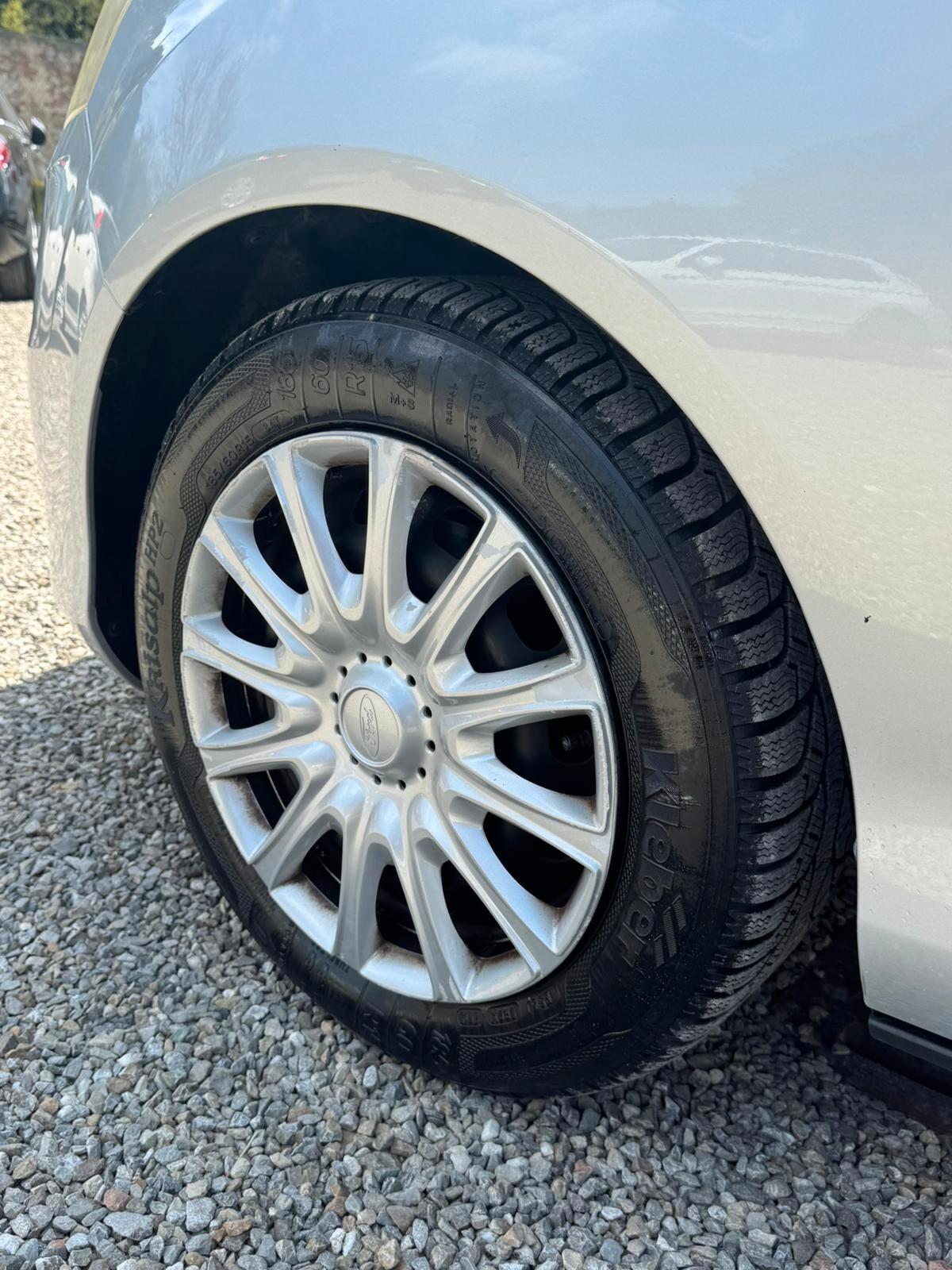 Ford B-Max 1.5 TDCi 75 CV AUTOCARRO 4 POSTI