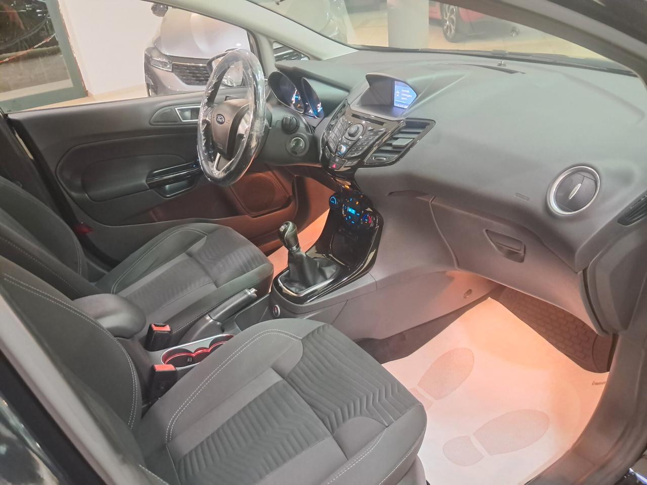 Ford Fiesta 1.4 5p. Bz.- GPL Titanium