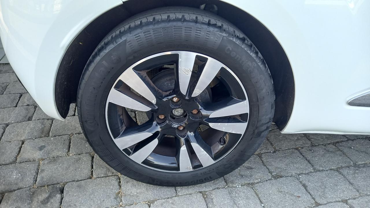 Ds DS3 3 1.4 HDi 70 Just Black