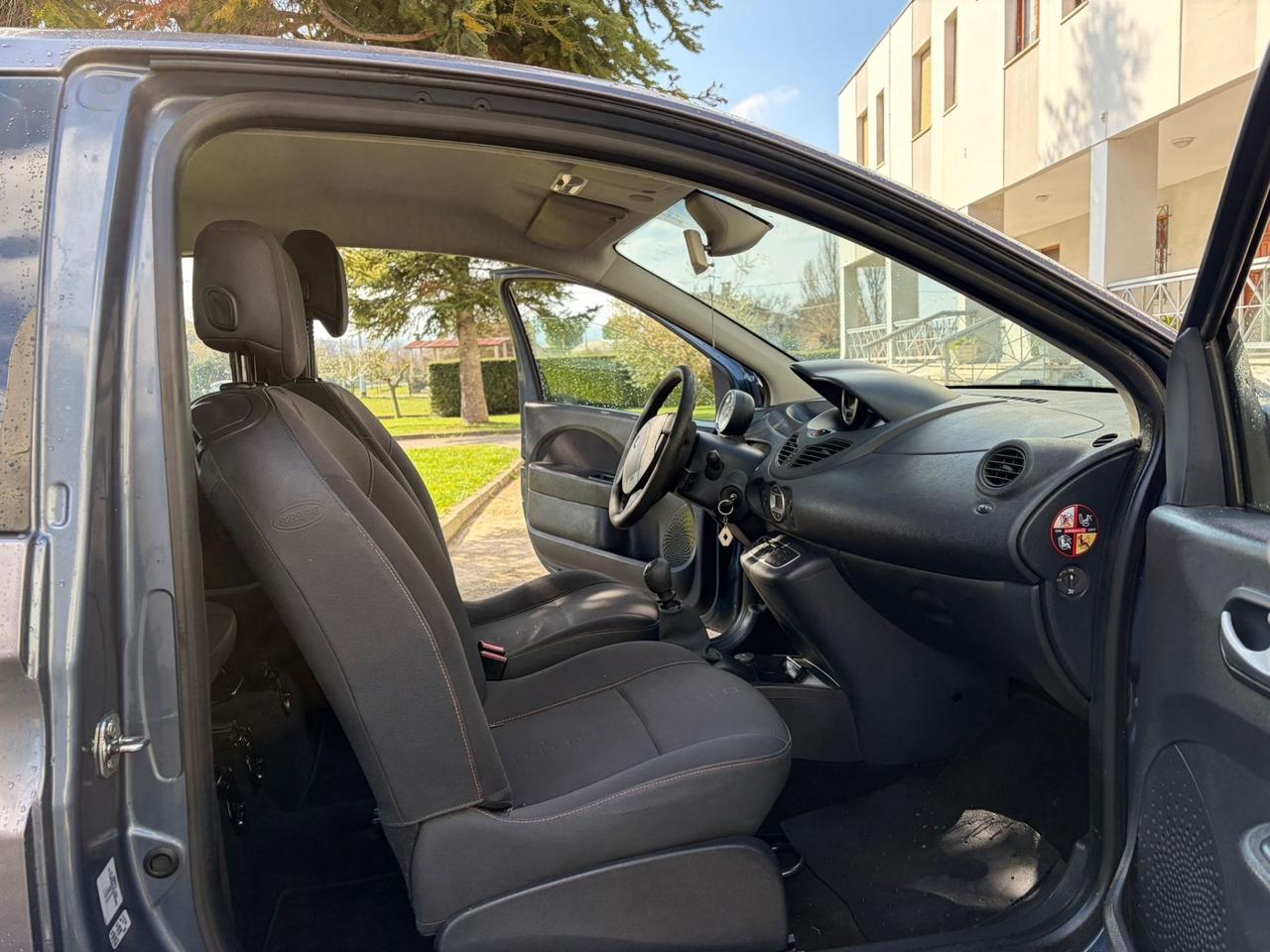 Renault Twingo 1.2 accessoriata utilitaria