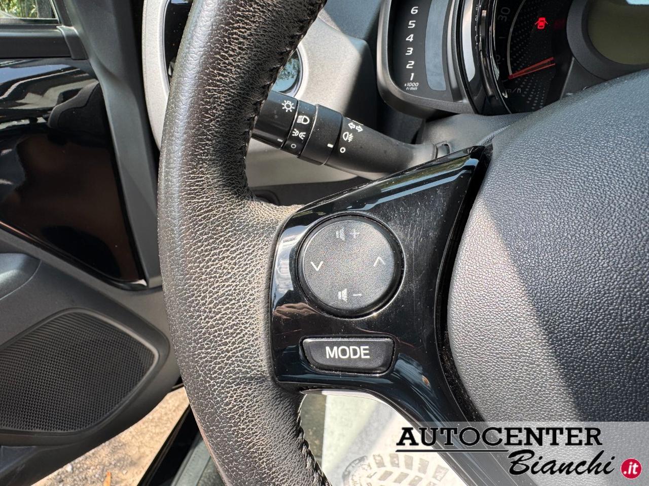 Toyota Aygo 5 Porte Aygo 5p 1.0 x-play 72cv
