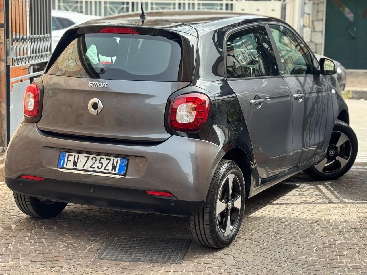 Smart ForFour 70 1.0 Prime