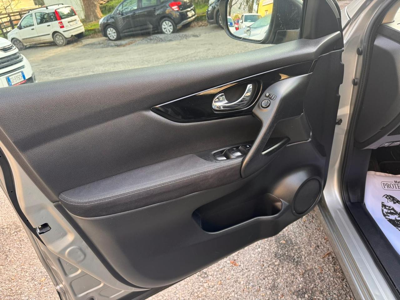 Nissan Qashqai 1.5 dCi Acenta 110CV GARANZIA 1 ANNO