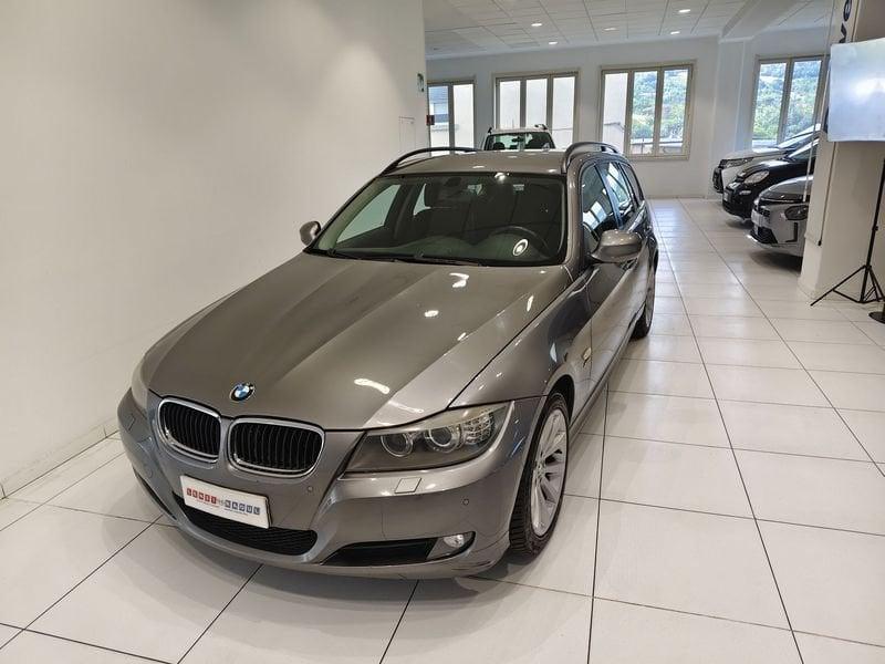 BMW Serie 3 320d CAT Touring xdrive Attiva*4x4*