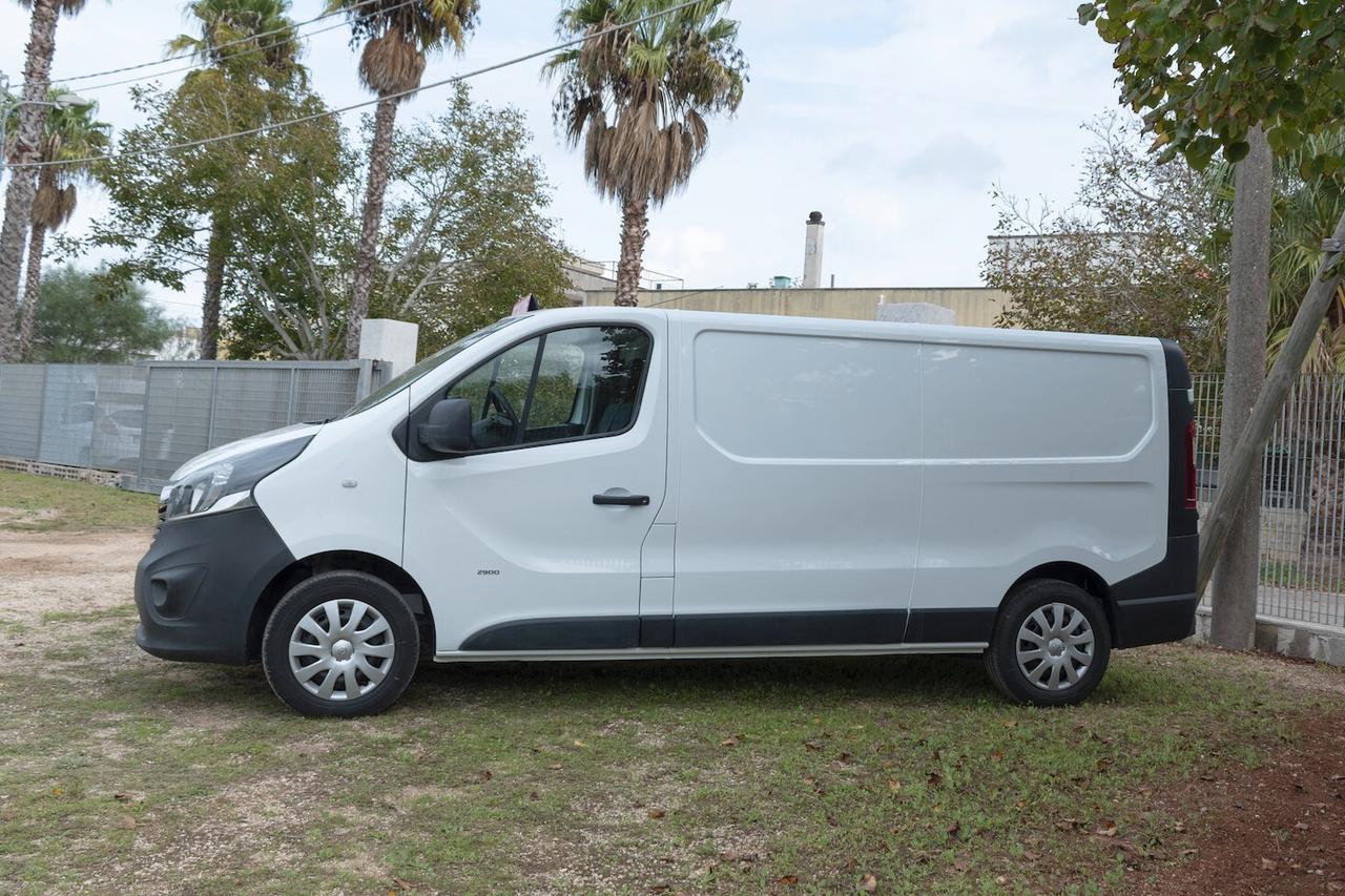 Opel Vivaro 1.6 TDCI L2H1 passo lungo Iva I.