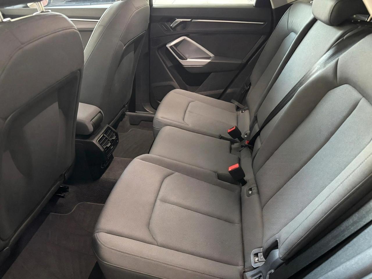 Audi Q3 35 TDI quattro S tronic line edition