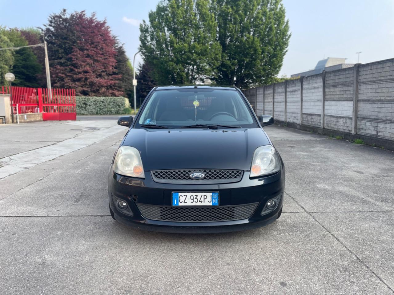 Ford Fiesta 1.2 16V 3p. Ghia