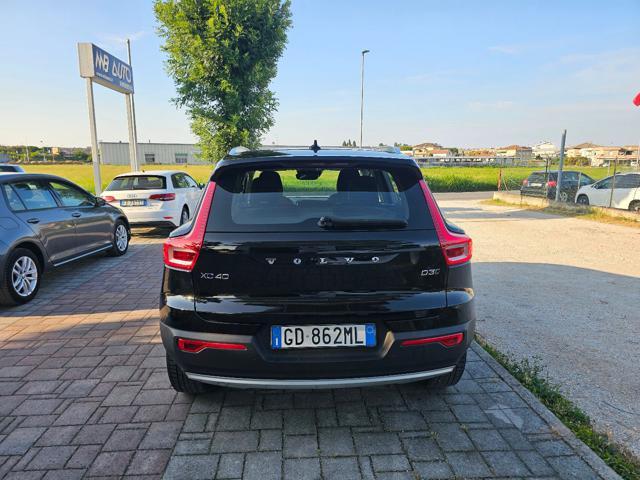 VOLVO XC40 D3 AWD Geartronic Momentum