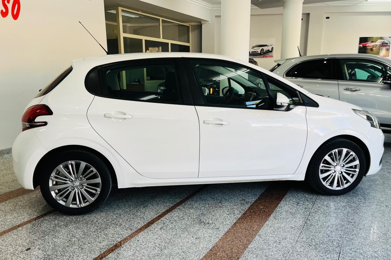 Peugeot 208 Allure 1.6 HDI 75cv anno 2015 fine italiana