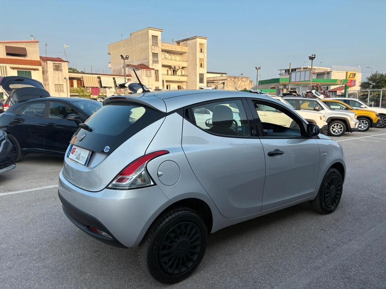 Lancia Ypsilon 0.9 TwinAir 5 porte Metano Ecochic Gold