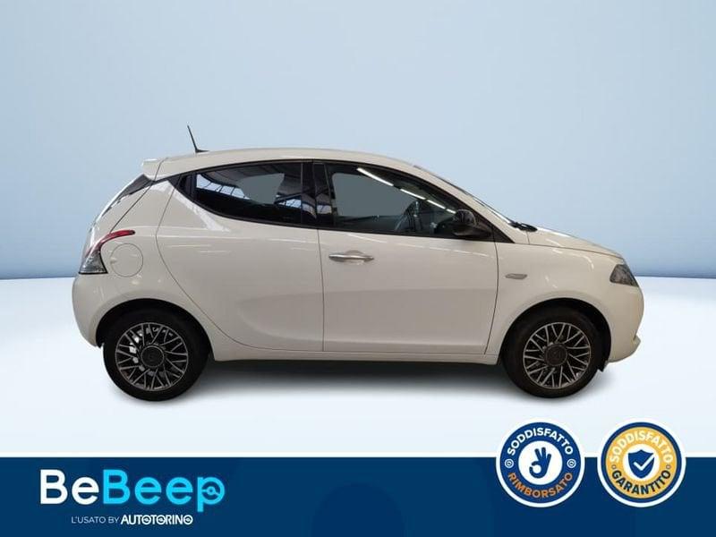 Lancia Ypsilon 1.0 HYBRID GOLD S&S 70CV