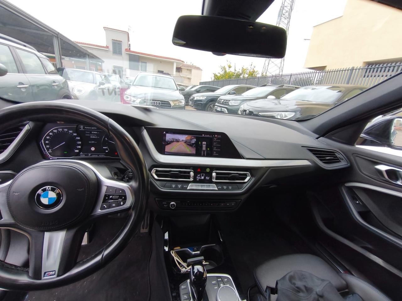 Bmw 116 116d 5p. Msport full led cockpit