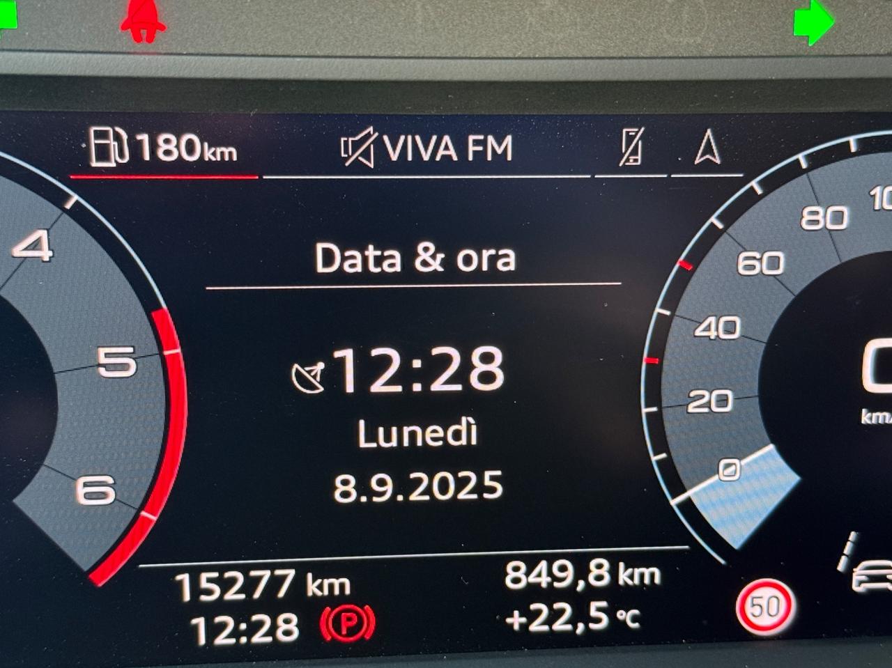 Audi Q3 35 TDI S tronic - 15,000 KM - CON IVA 22%