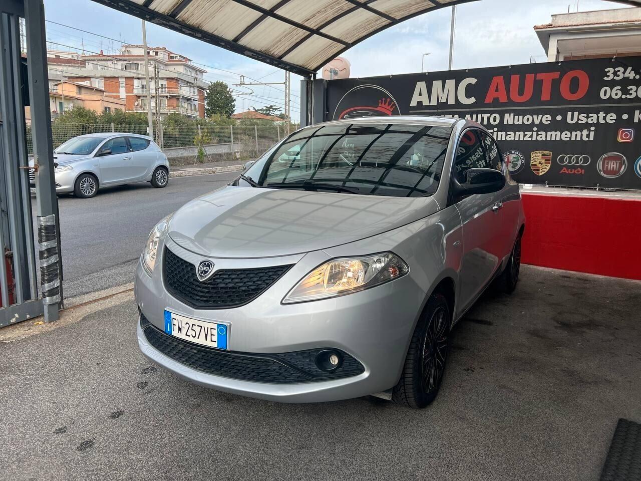 Lancia Ypsilon 1.2 69 CV 5 porte S&S Gold EURO 6 - NEOPATENTATI