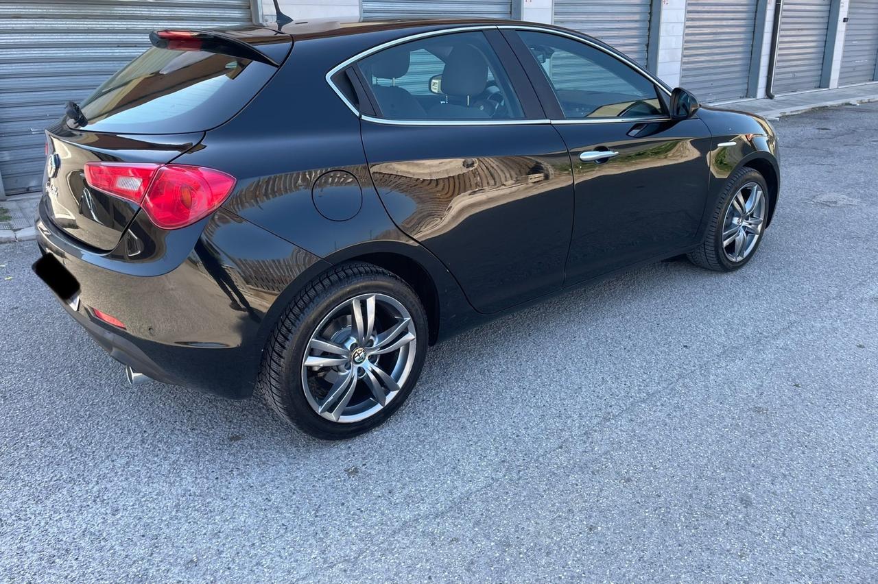 Alfa Romeo Giulietta 2.0 JTDm-2 150 CV Exclusive