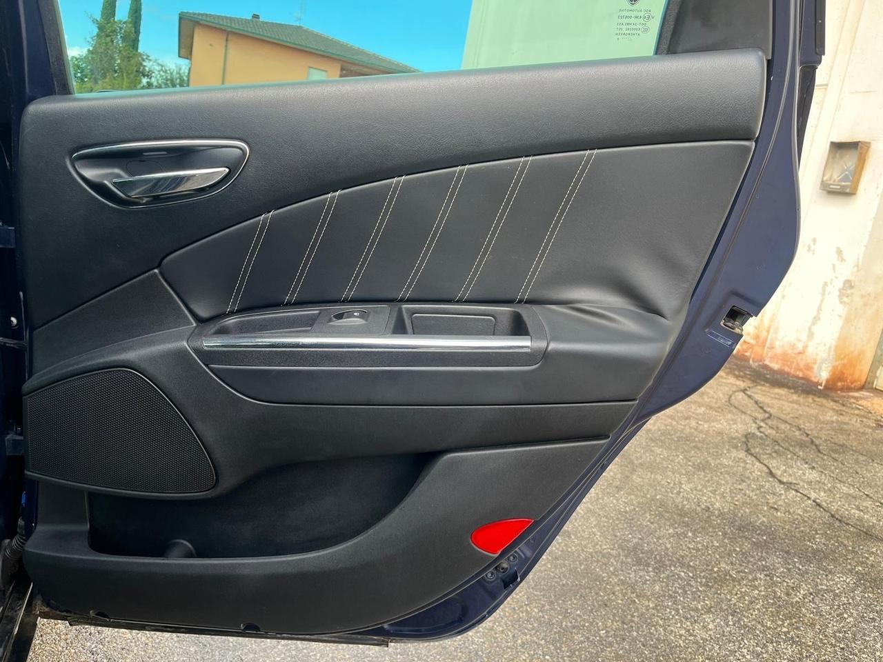 Lancia Delta 1.6 MJT DPF Platino