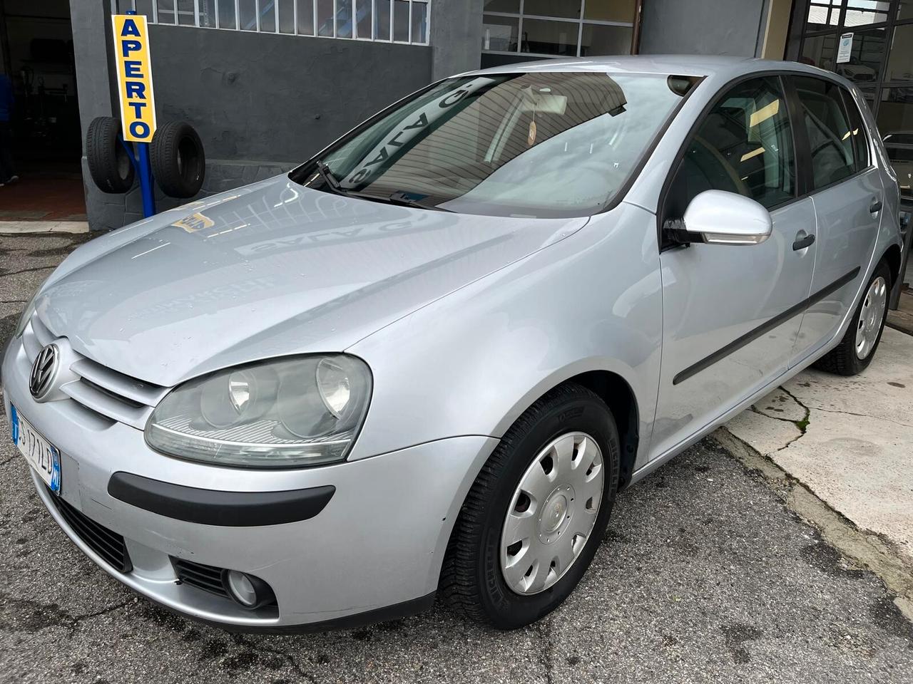 Volkswagen Golf 1.6 5p. Trendline 75CV OK NEOPATENTATI