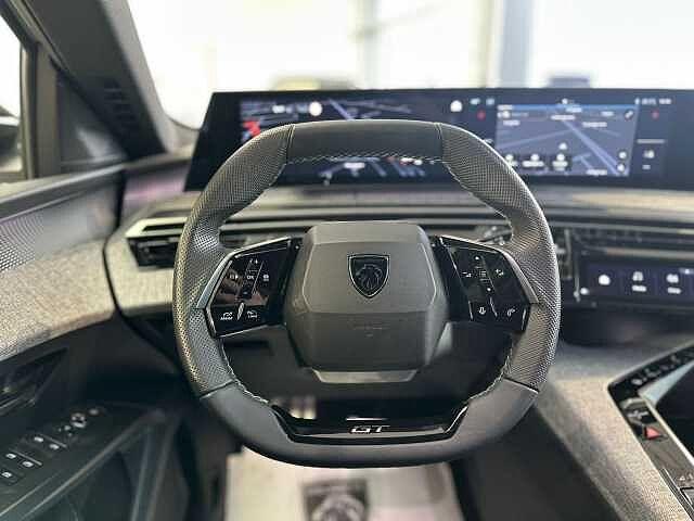 Peugeot 5008 Hybrid 136 e-DCS6 GT