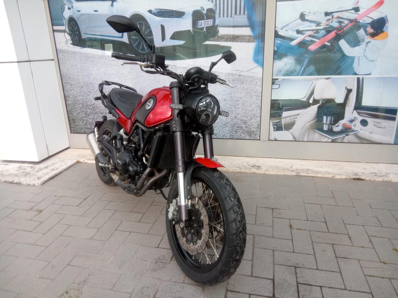 Benelli Leoncino 500 Trail