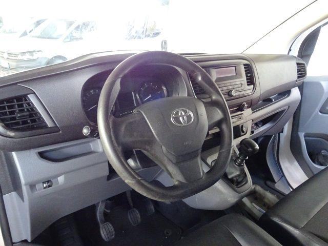 TOYOTA Proace 2.0D 122CV S&S Compact 14Q Active