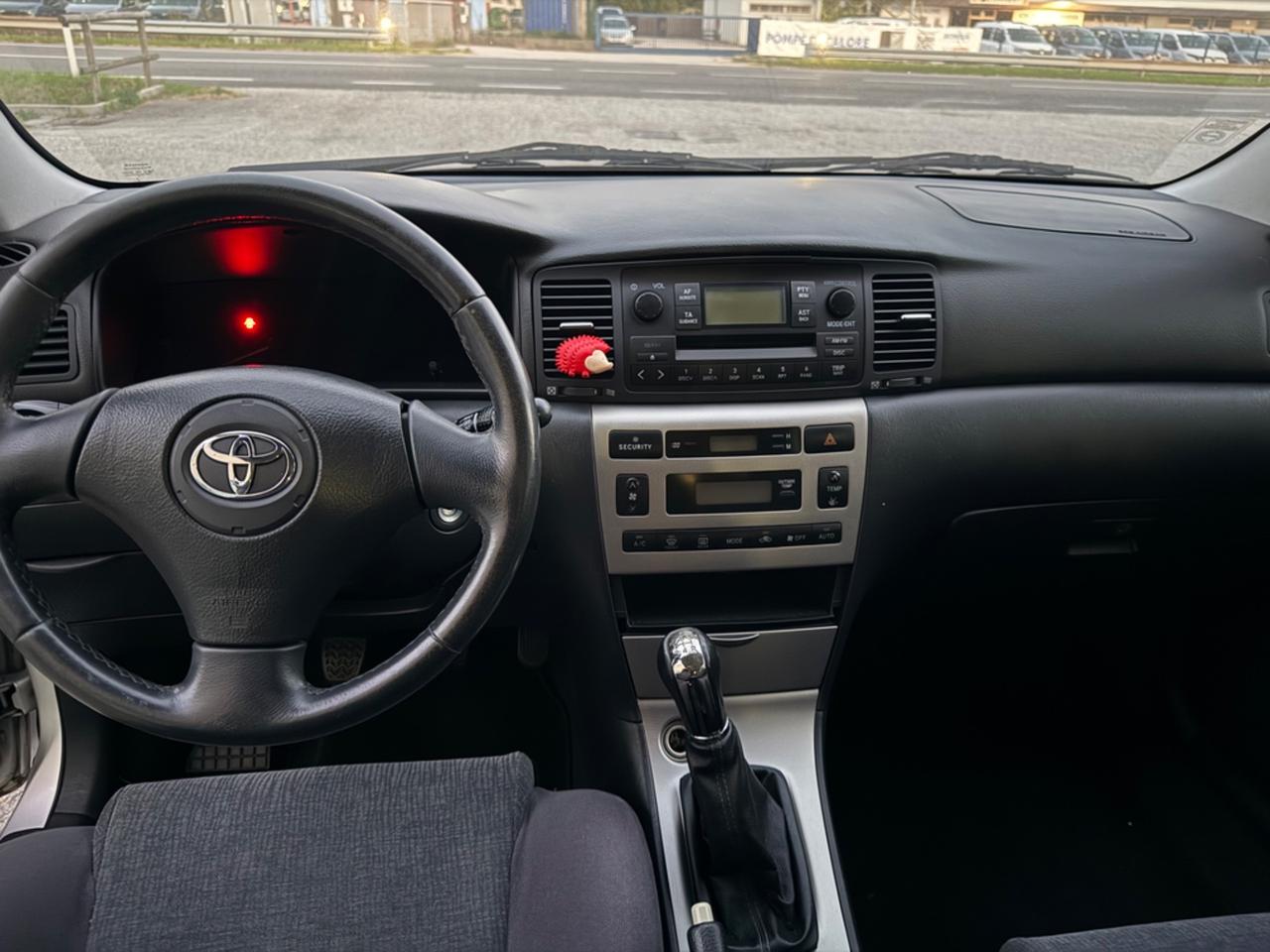 Toyota Corolla 1.6 16V 3 porte