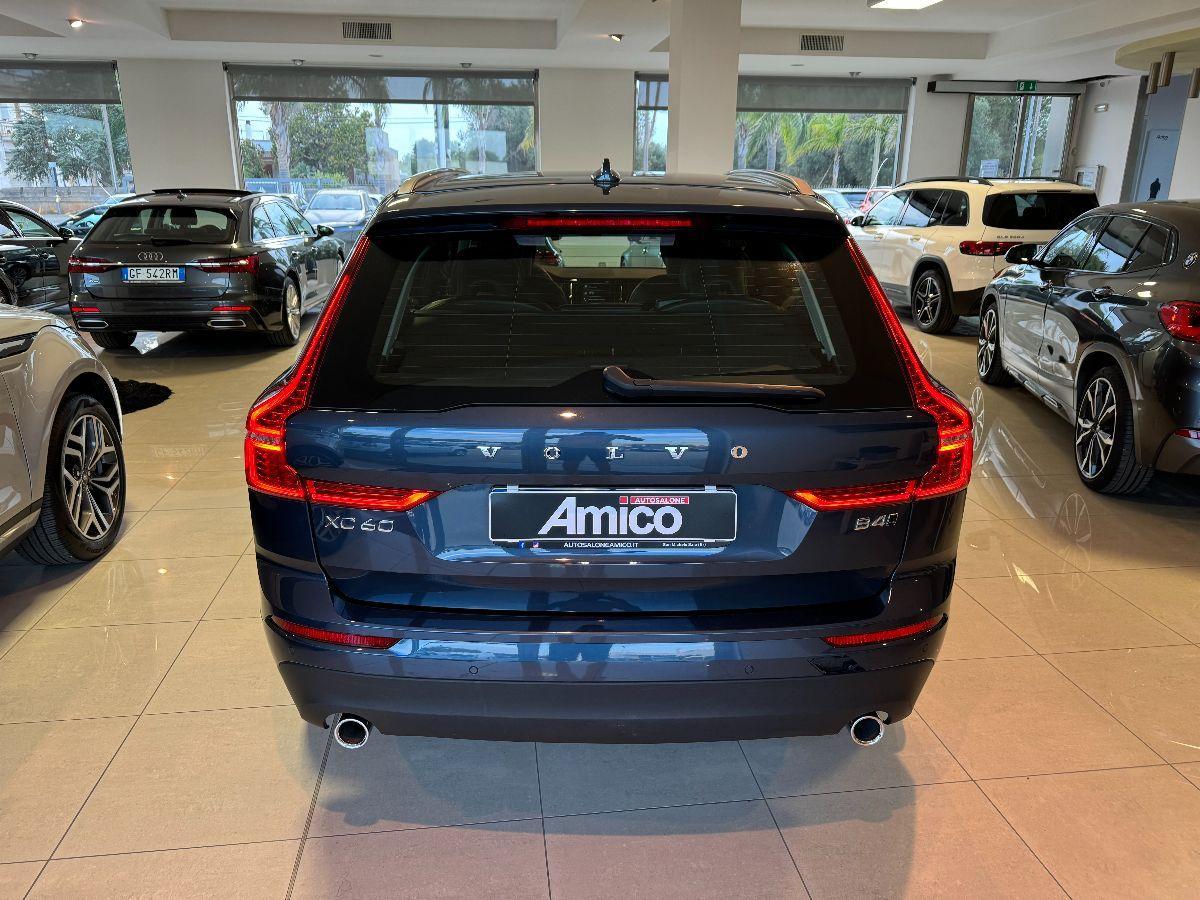 VOLVO - XC60 - B4 AWD Geartronic Momentum 2020