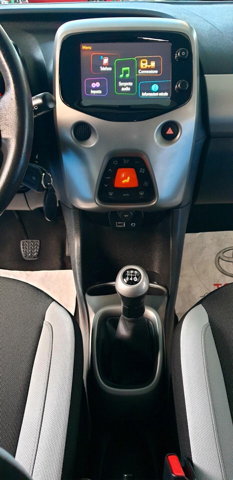 TOYOTA AYGO ANNO 2015 1.0 BENZINA KM 78 MILA EURO 6/B