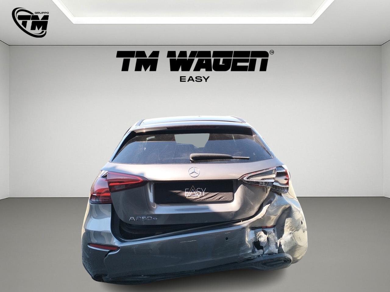 Mercedes-benz A 250 * SINISTRATA * PER OPERATORI DEL SETTORE *