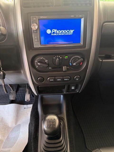 SUZUKI JIMNY 1.3 BENZINA 4X4 EVOLUTION PARI AL NUOVO!