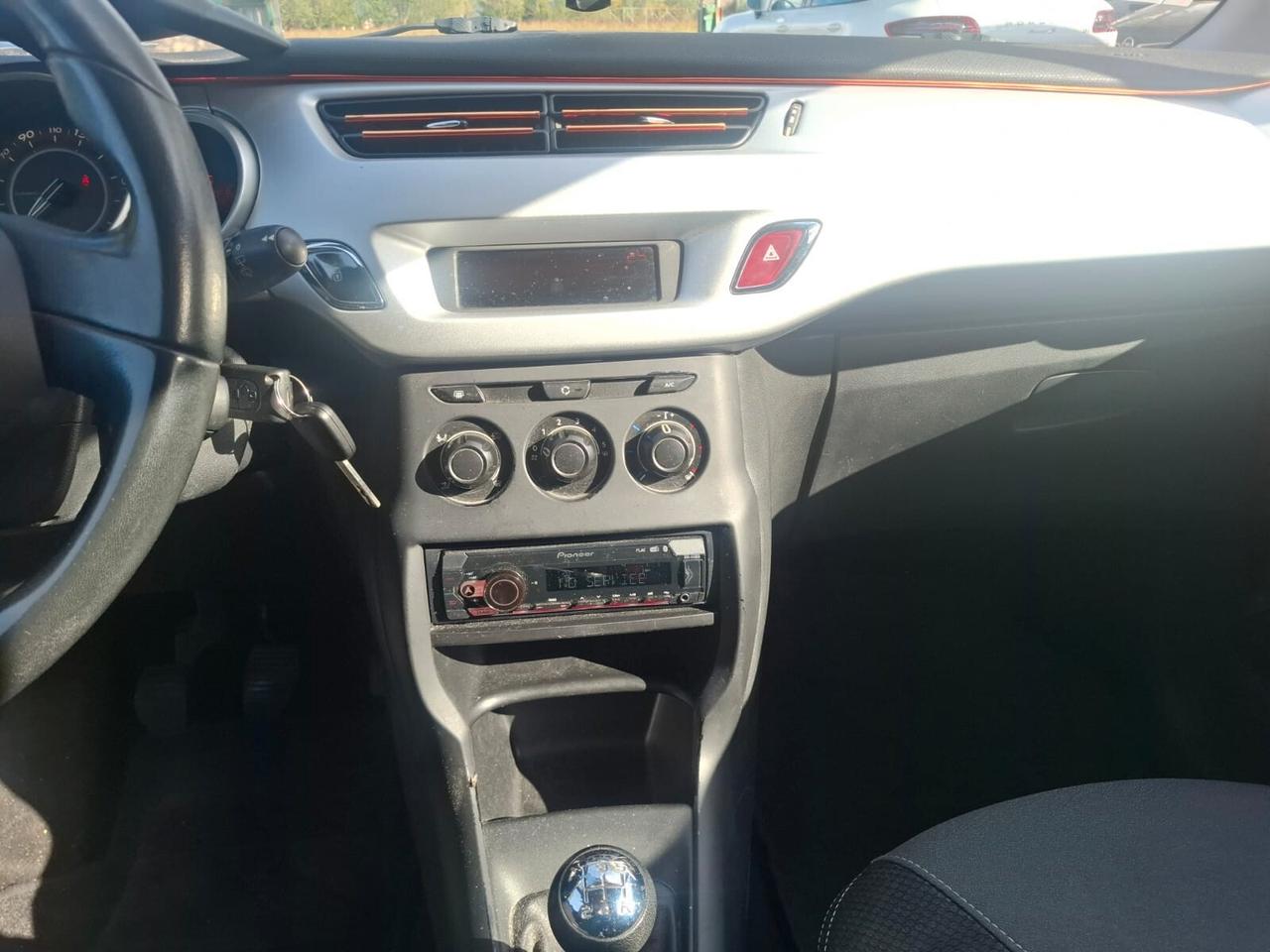 Citroen C3 PureTech 82 Exclusive (60 Kw)