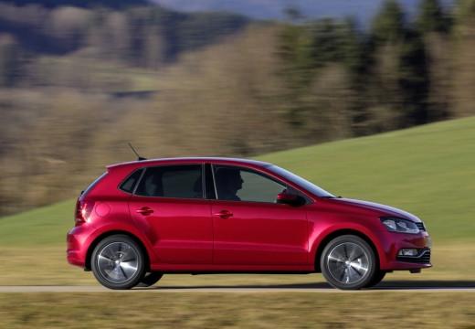 VOLKSWAGEN Polo V 2014 - Polo 5p 1.0 mpi Comfortline 75cv