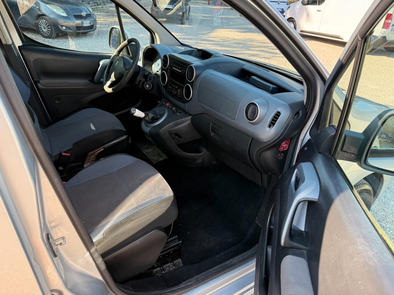 PEUGEOT Partner Tepee 1.6 Hdi AUTOCARRO N1