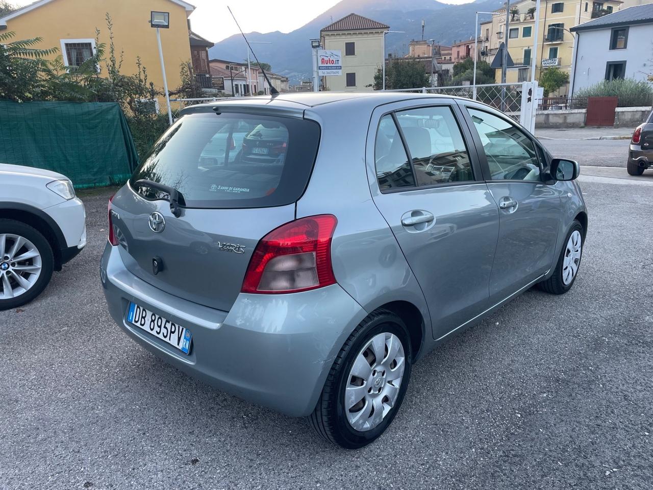 Toyota Yaris 1.3 Gpl