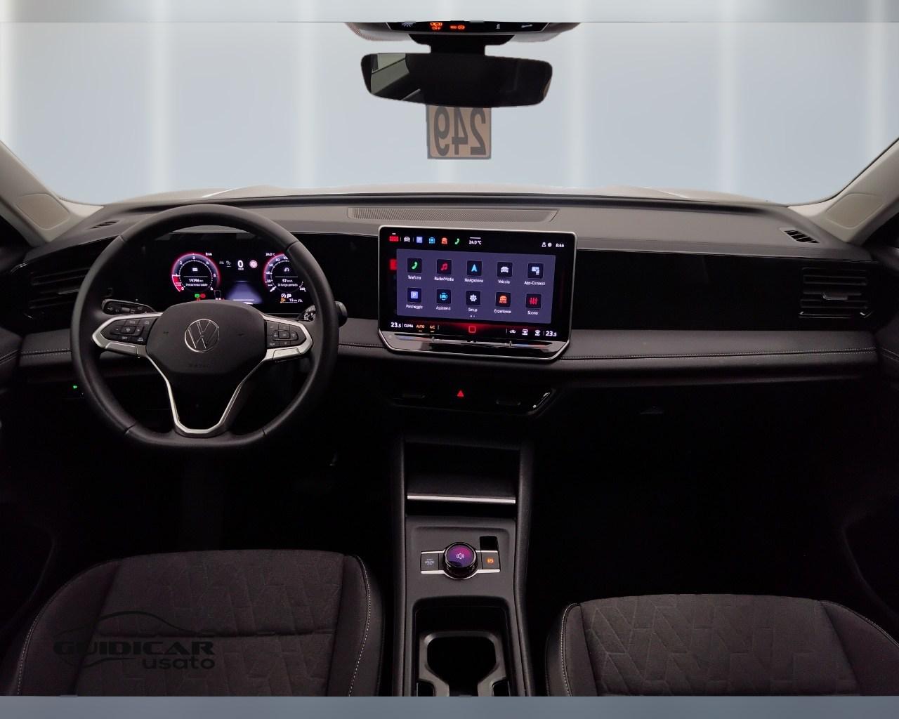 VOLKSWAGEN Tiguan III 2024 - Tiguan 2.0 tdi Life 150cv dsg