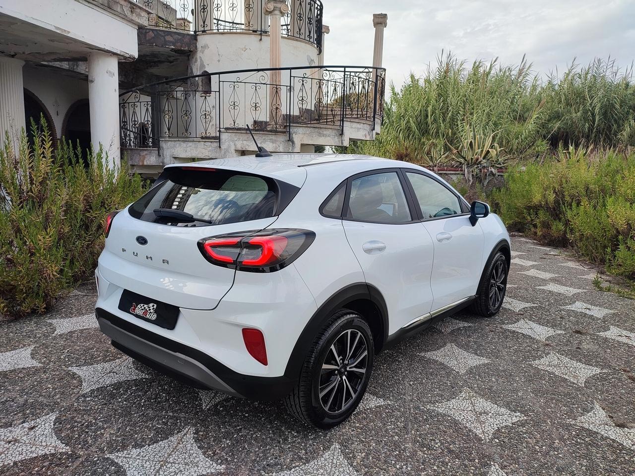 Ford Puma TITANIUM 1.5 D 120 CV NAVIG. DA VETRINA PERFETTA
