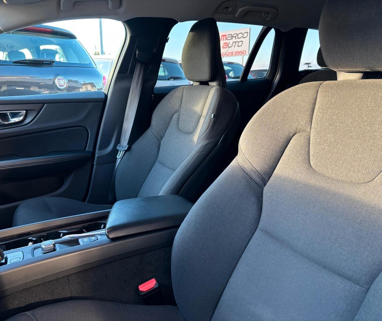 Volvo V60 B4 2.0 Ibrida Cambio Automatico