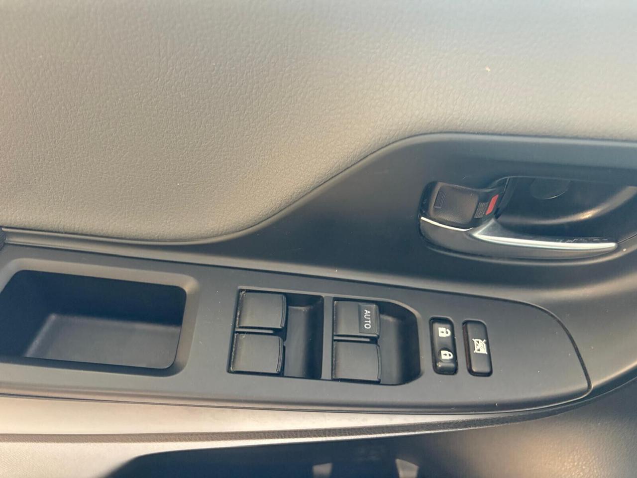 Toyota Yaris 1.5 Hybrid 5 porte Cool