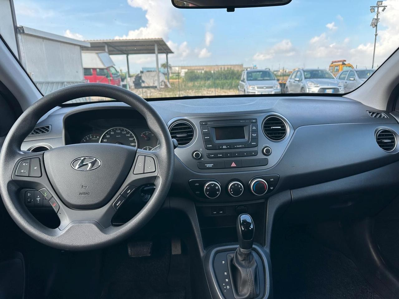 Hyundai i10 Benzina Automatica
