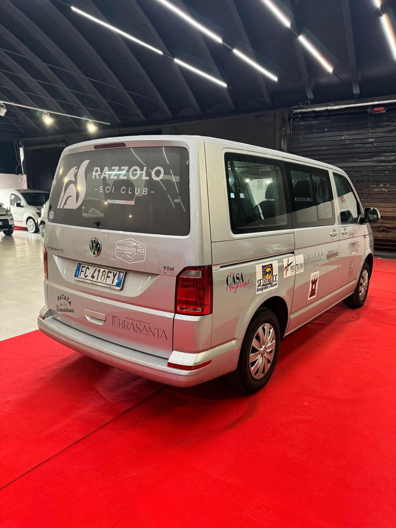 VOLKSWAGEN CARAVELLE KOMBI 9 POSTI