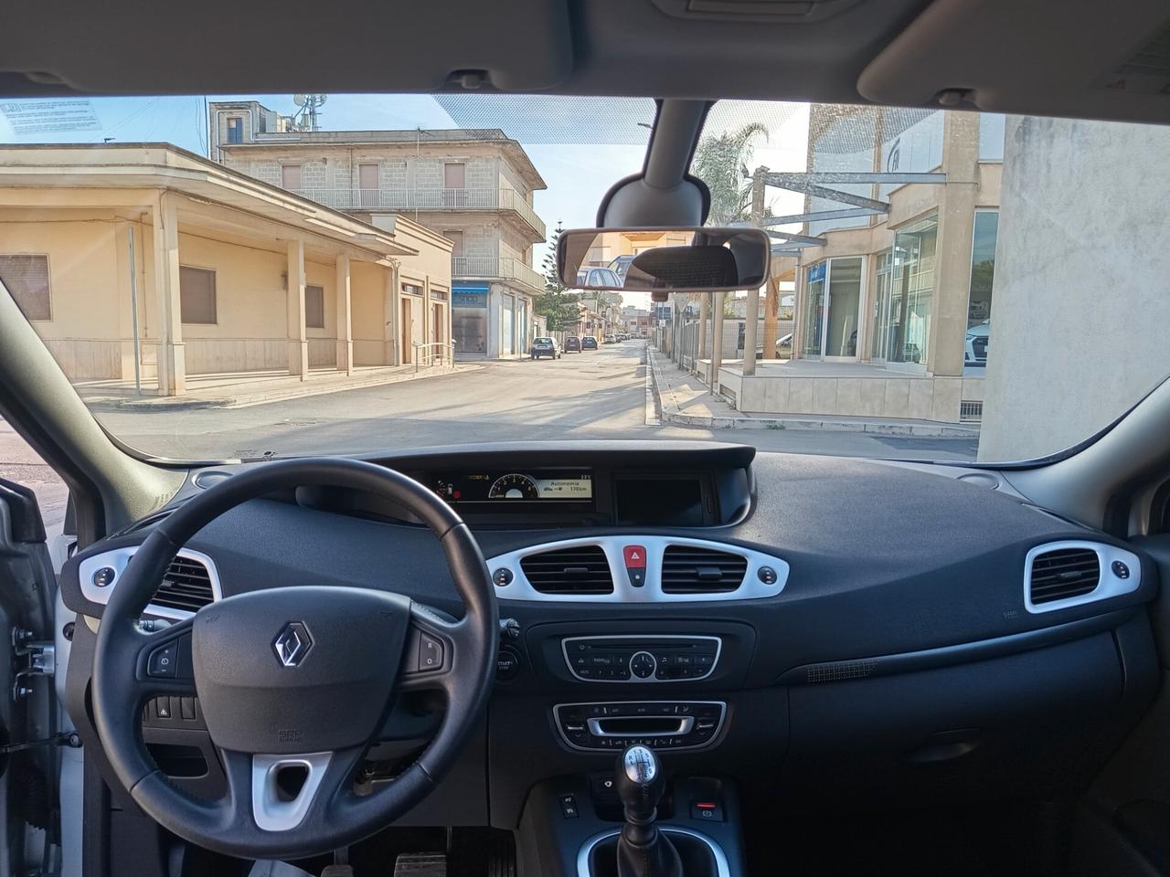 Renault Scenic X-Mod 1.5 dCi 110CV