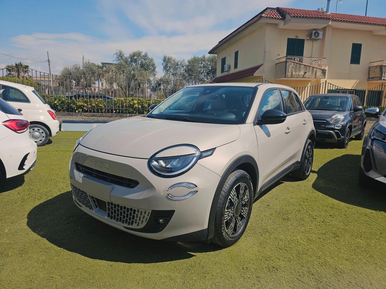 Fiat 600 Hybrid 145 CV ICON